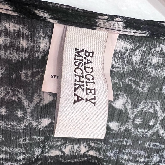 Badgley Mischka Black and White Beaded Oversized V-neck Swim Coverup Top, Small - Picture 4 of 11